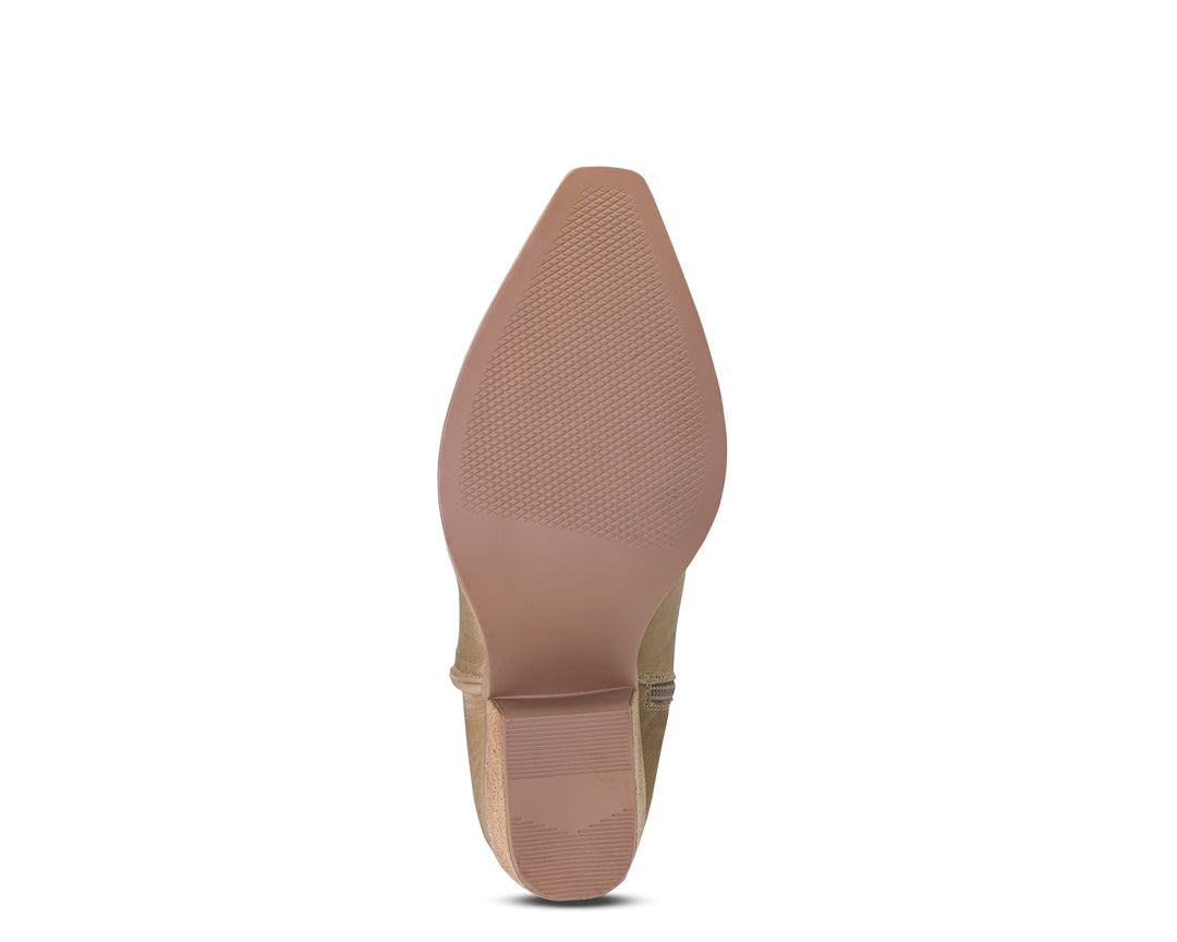 BOTA REGINA 817C