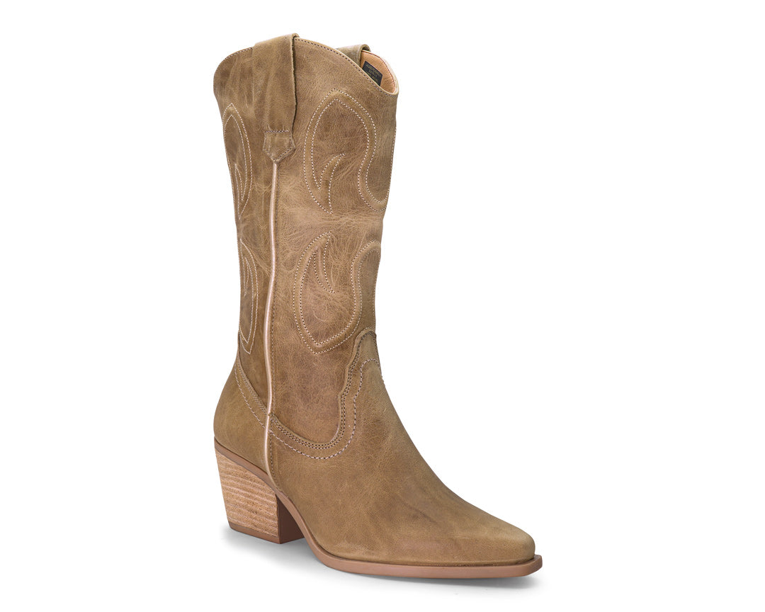 BOTA REGINA 817C
