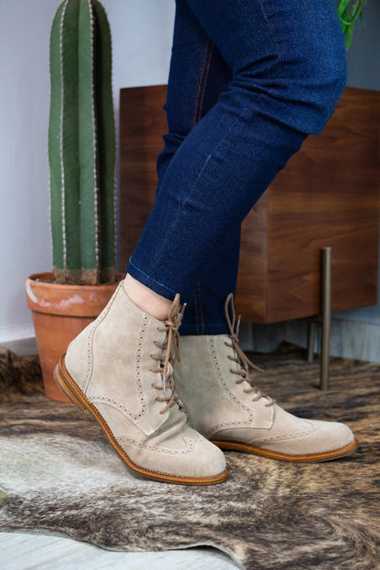 BOTA DIANA 816